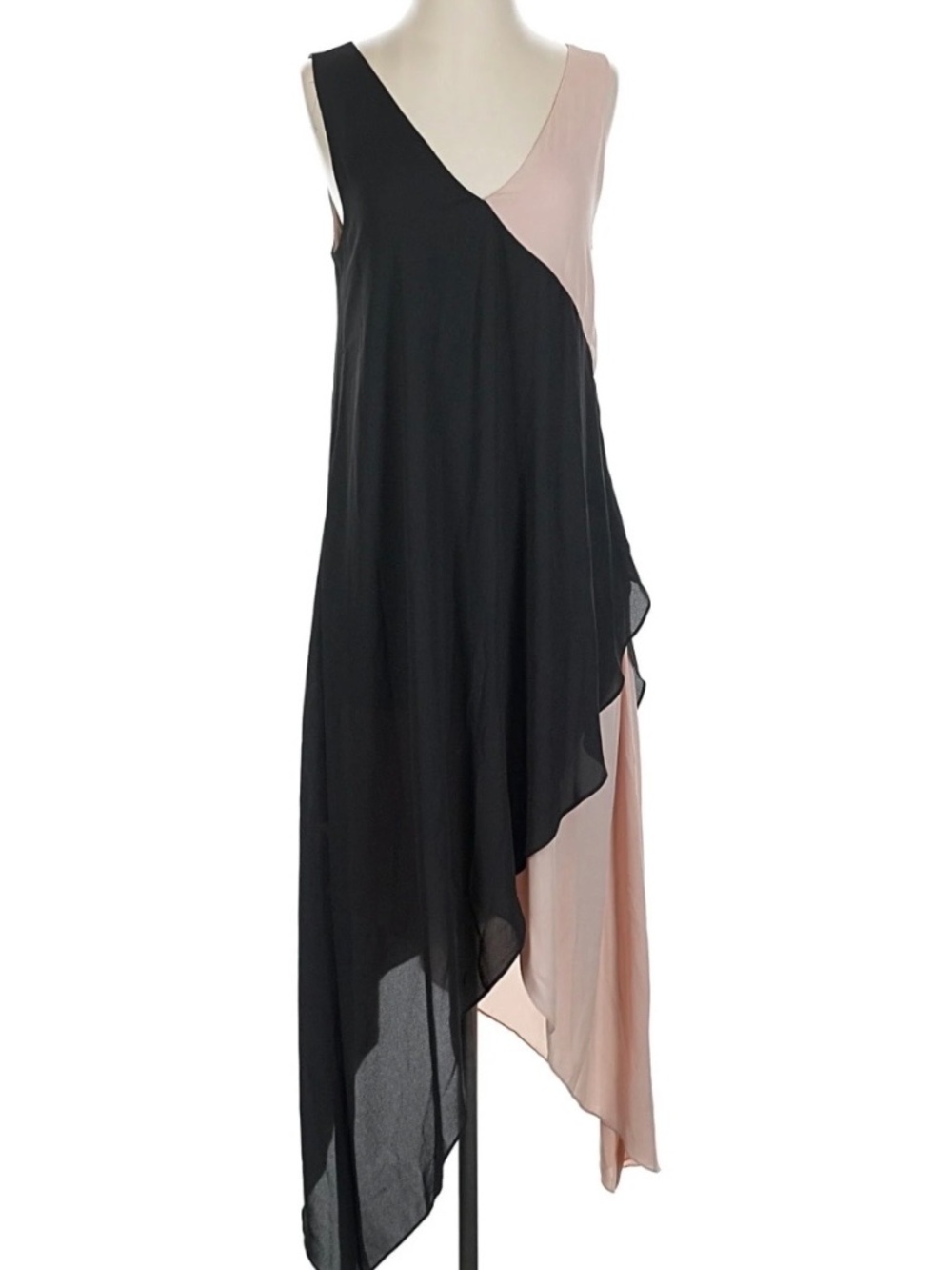 BCBGMAXAZRIA BlACK AND PINK DRESS